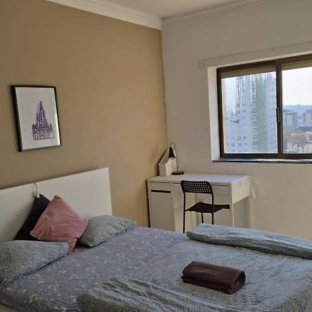 Quarto Familiar Com Cama De Casal Apenas Para Casais E Raparigas Nenhum Homem Individual Braga Dış mekan fotoğraf